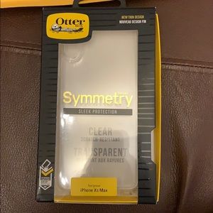 clear otter box iphone Xs mac